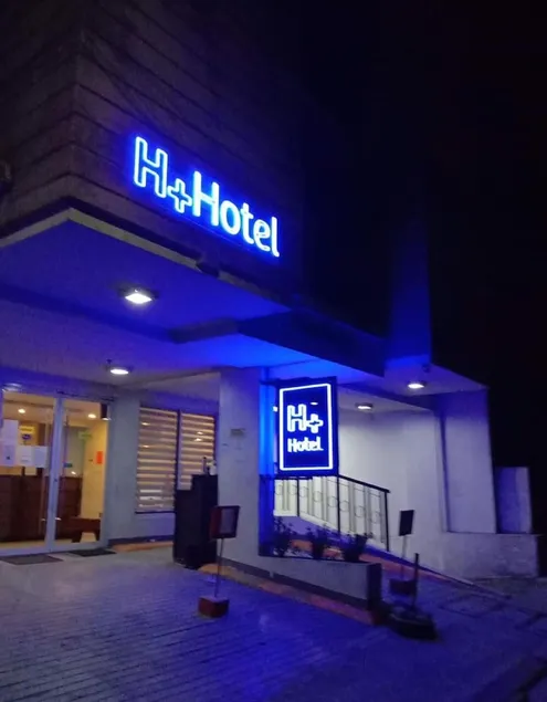 H Plus Hotel powered by Cocotel - Image 1