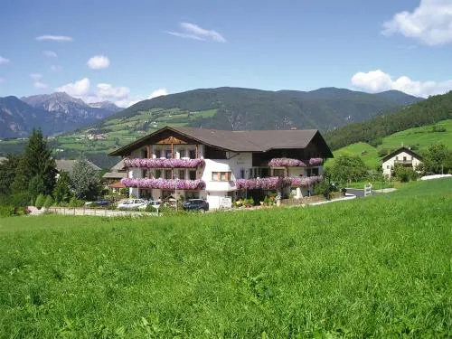 Hotel Rosenheim - Image 1