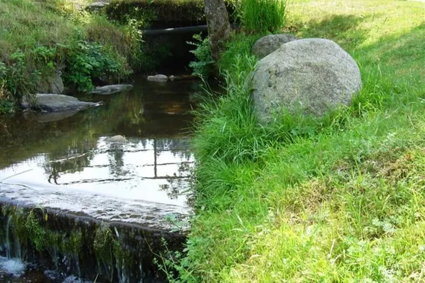 Country-style Flat With Garden - Image 1