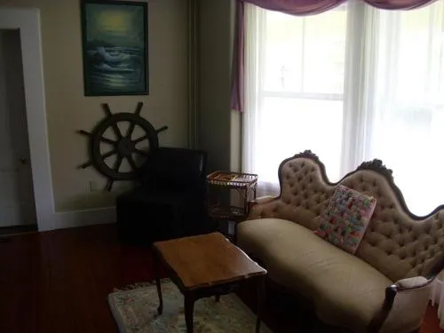 The Whitman Inn - Image 1