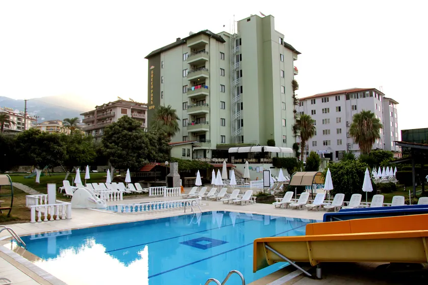 Green Park Apart Hotel - Image 1