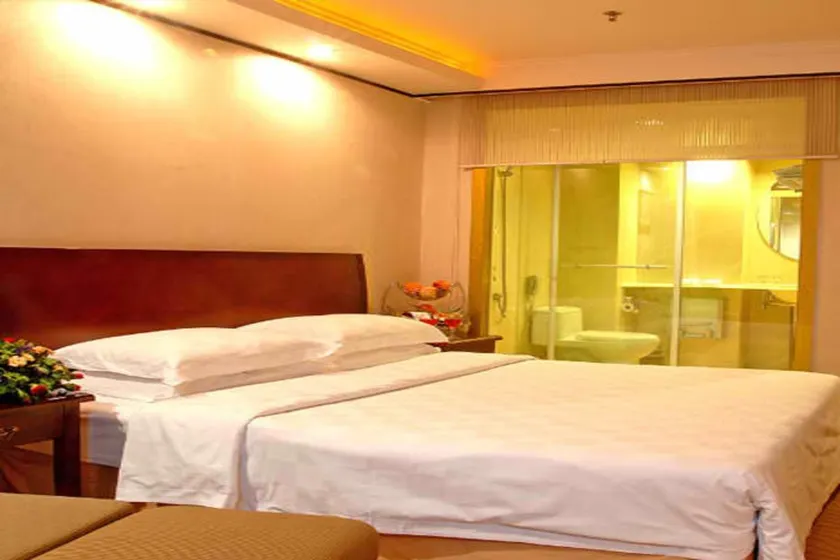 Shenzhen Royalty Hotel - Image 1