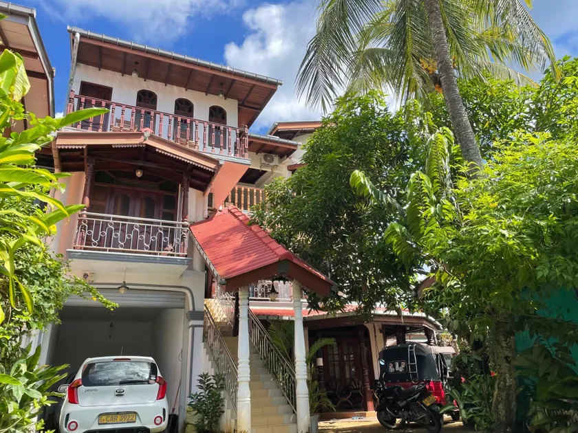 Flamingo Guest house - Image 1