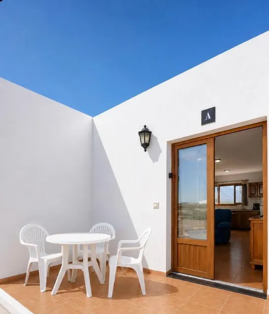 Apartamentos Flor Cuatro - Image 1