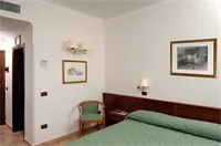 Hotel Montana - Image 1