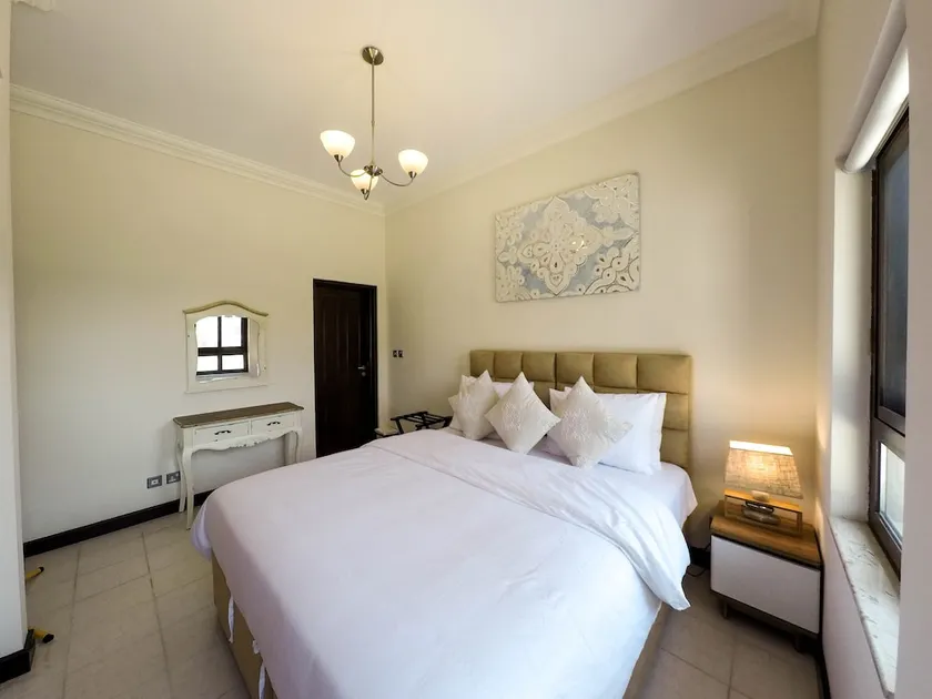 Dubai Creek Club Villas - Image 1
