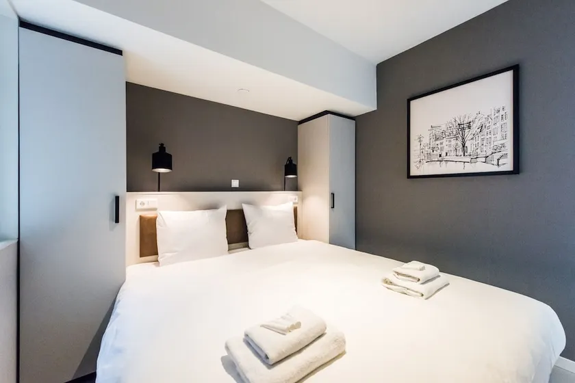 Short Stay Group Eastern Docklands Apartments - Image 1
