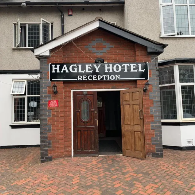 Hagley Hotel - Image 1