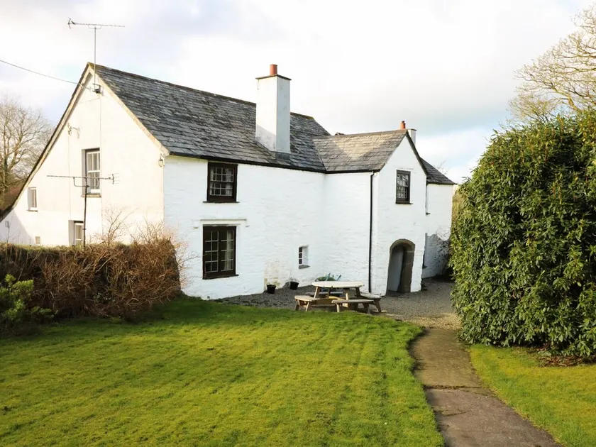 Westroose Farm House - Image 1