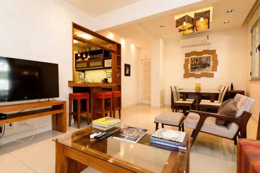 Pet Friendly Apartment 2 Bedroom 200m From Leblon Beach Cavirio Gsm102 - Image 1