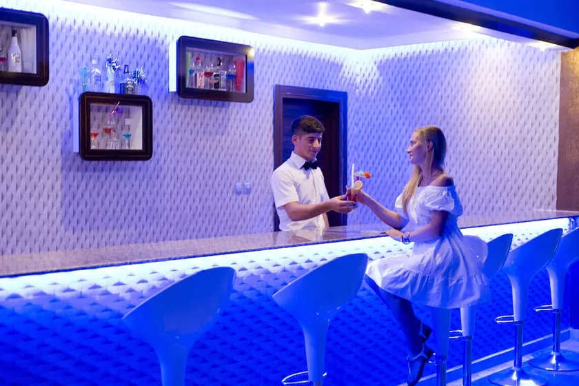 Grand Sunlife Hotel - Image 1