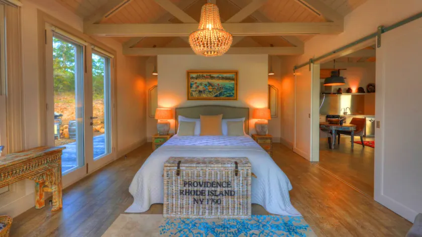 The Peninsula Experience - Image 1