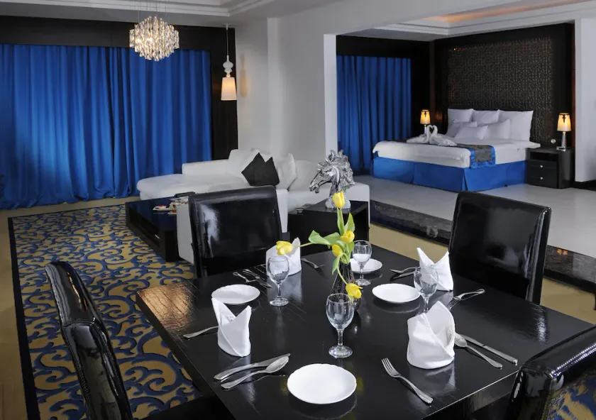 Hani Royal Hotel - Image 1
