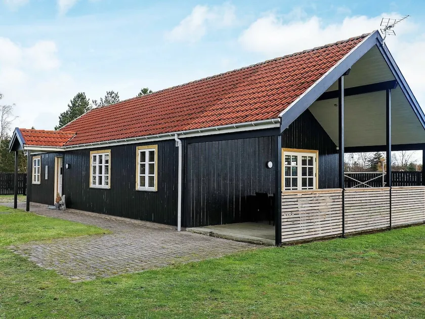 Tranquil Holiday Home in Jutland With Terrace - Image 1