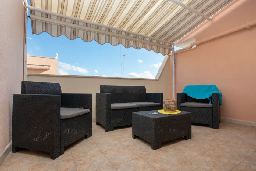 Casa Mango - Image 1
