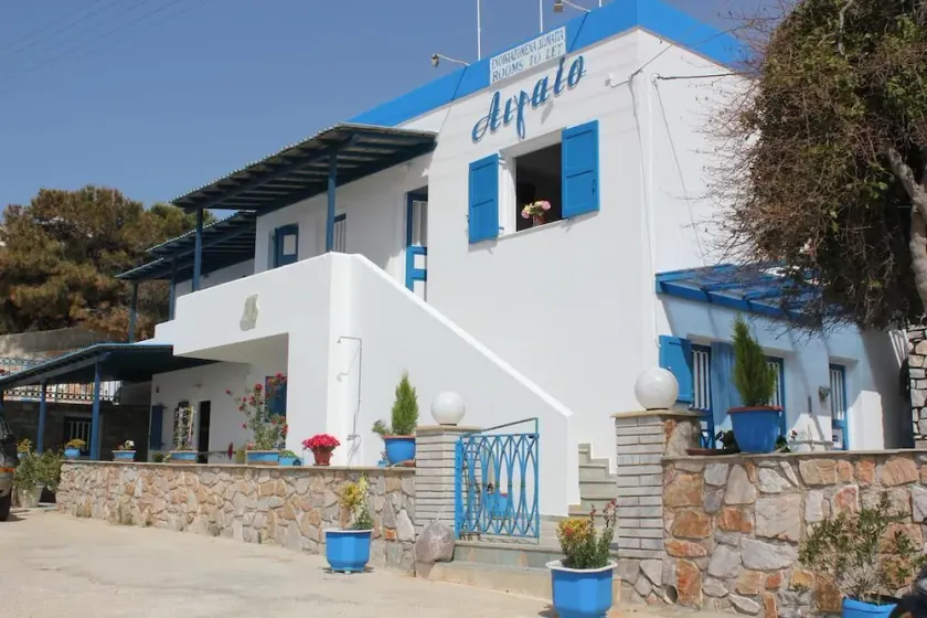 Aigaio Rooms and Studios - Image 1