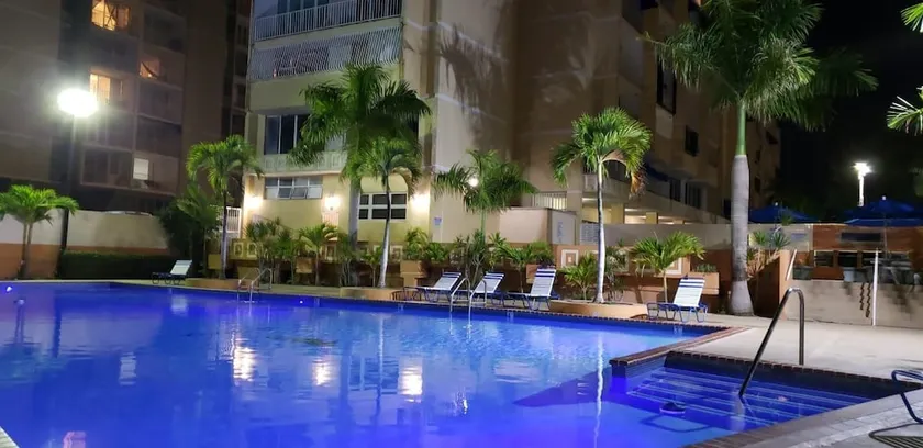 Isla Verde by the Sea Apartment - Image 1