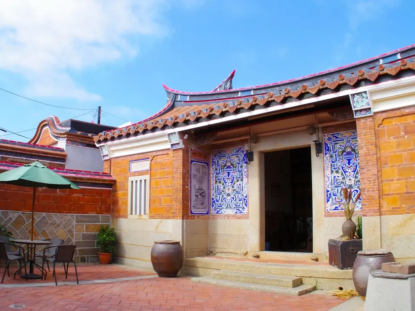 H&Y House - Image 1