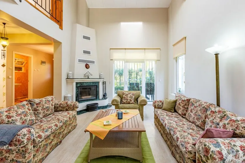 Villa Surrounded by Nature in Kartepe Near Sapanca - Image 1