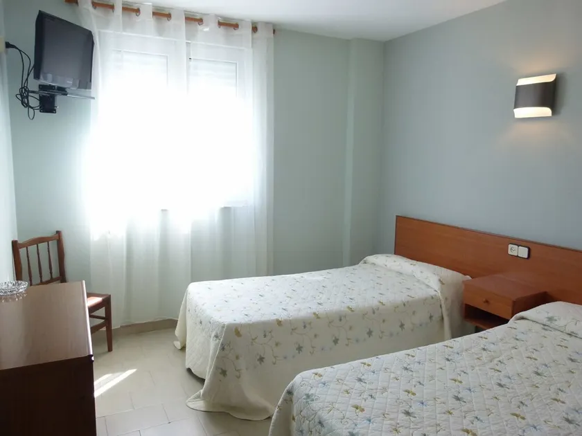 Hostal Chiquin - Image 1