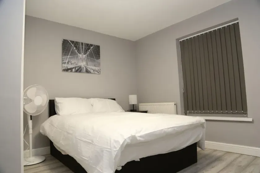 A A Guest Rooms Woolwich Close to Royal Arsenal - Image 1