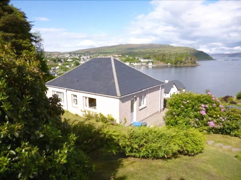 Brook Cottage Skye - Image 1