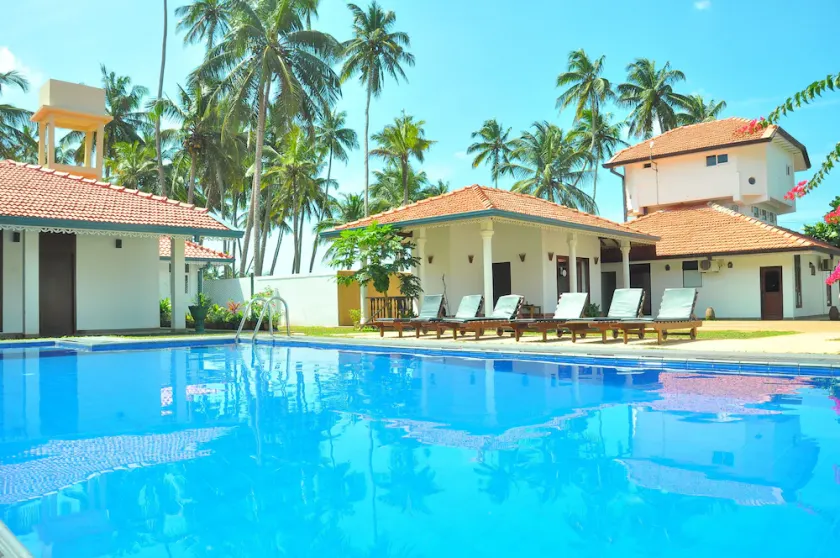 Sunset Beach Motel - Image 1