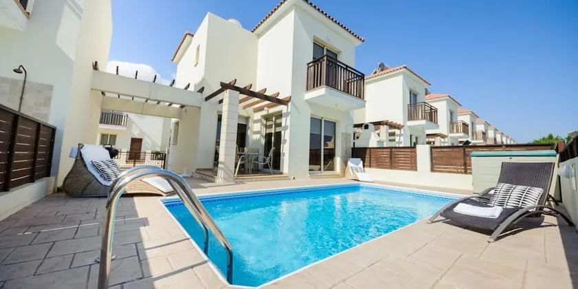 Oceanview Luxury Villa 073 - Image 1