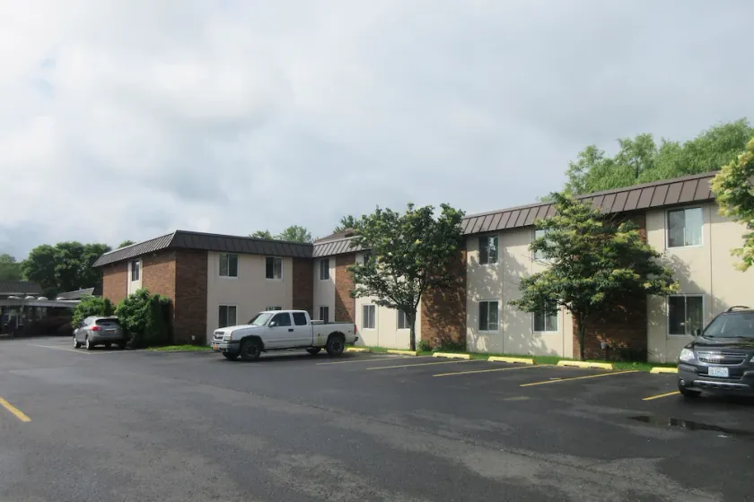 Quality Inn & Suites Owego - Image 1