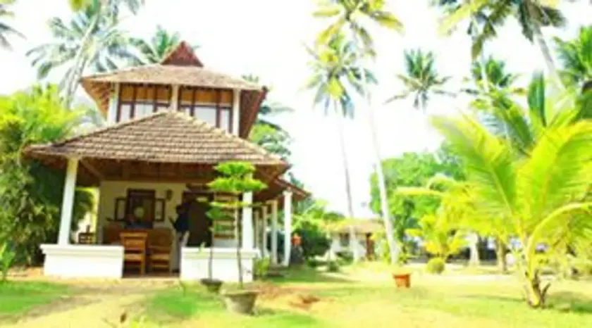 Pozhiyoram Beach Resort - Image 1