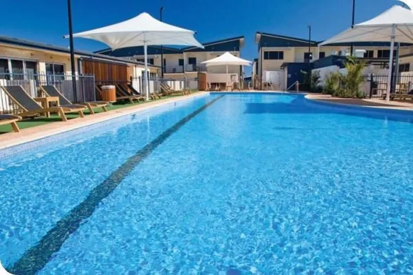 Broadwater Mariner Resort - Image 1