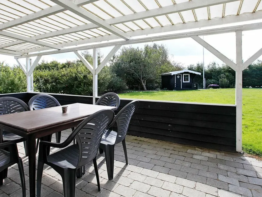 Quaint Holiday Home in Struer Near Beach - Image 1