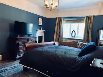 Boudoir&Brunch at Bullen Court - Image 1