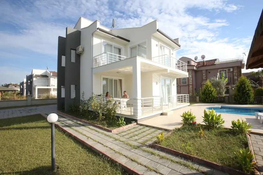 Lighthouse Tulip Villas - Image 1