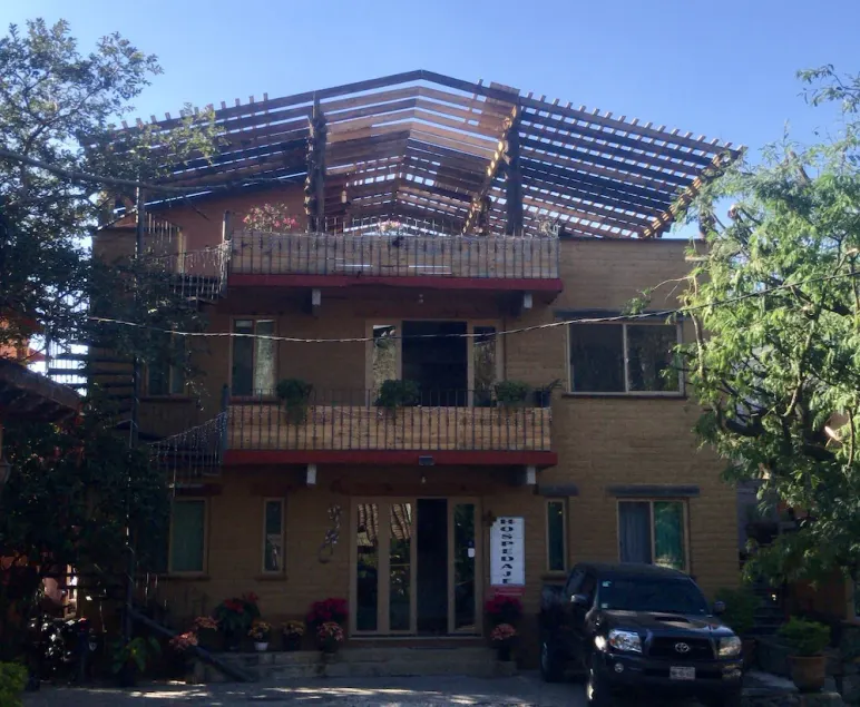 Revolucion Hospedaje - Image 1