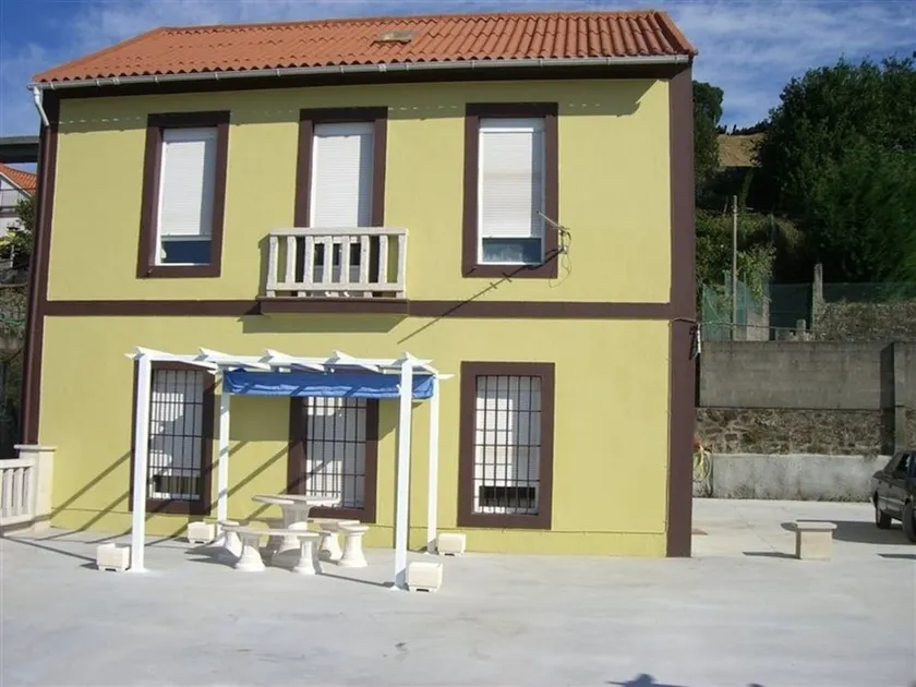 Pontevedra 100119 2 Bedroom Apartment By Mo Rentals - Image 1