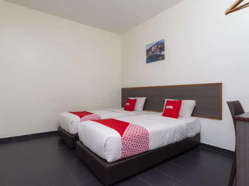 HOTEL BLUEWATER - Image 1