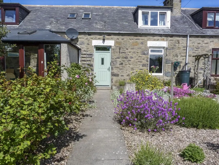 Distillery Cottages - Image 1