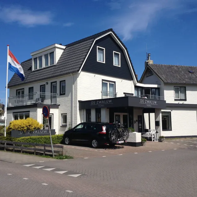 Hotel De Zwaluw - Image 1