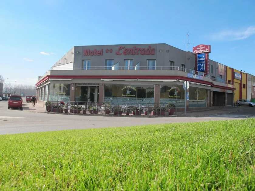 Motel L'Entrada - Image 1