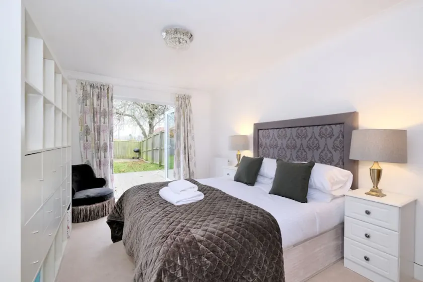 Bright Family Townhouse With Stunning Views Over Royal Deeside - Image 1