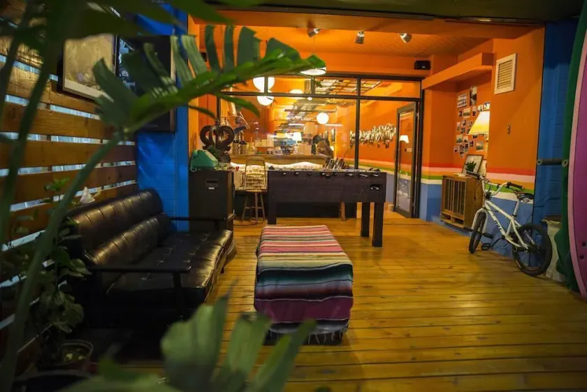 Rainbow Wave Surfing Hostel - Image 1