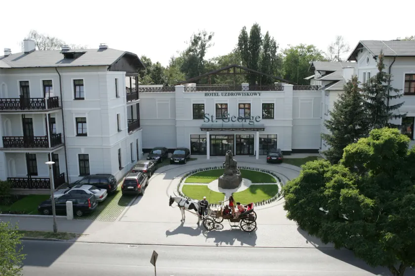 St George Hotel Uzdrowiskow - Image 1