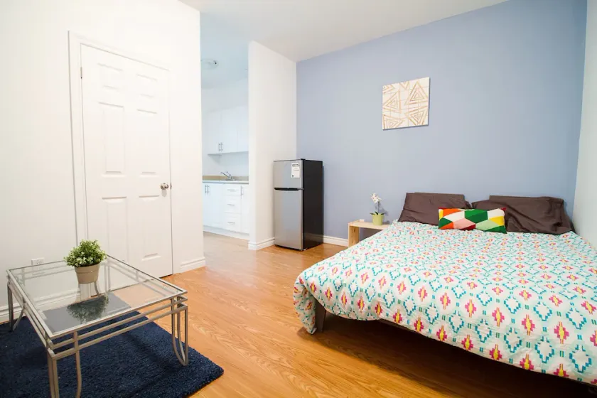 2 Bedroom Apartment near Kensington Market - Unit 9 - Image 1