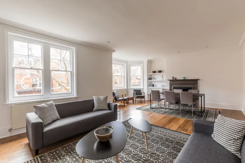 Eson2 - Charming 3 Bedroom Flat in Chelsea - Image 1