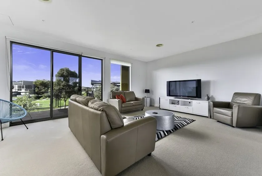 19 Coast Drive - Image 1