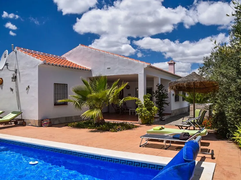Inviting Holiday Home in Arenas With Private Swimming Pool - Image 1