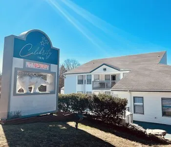 Celebrity Inn - Image 1