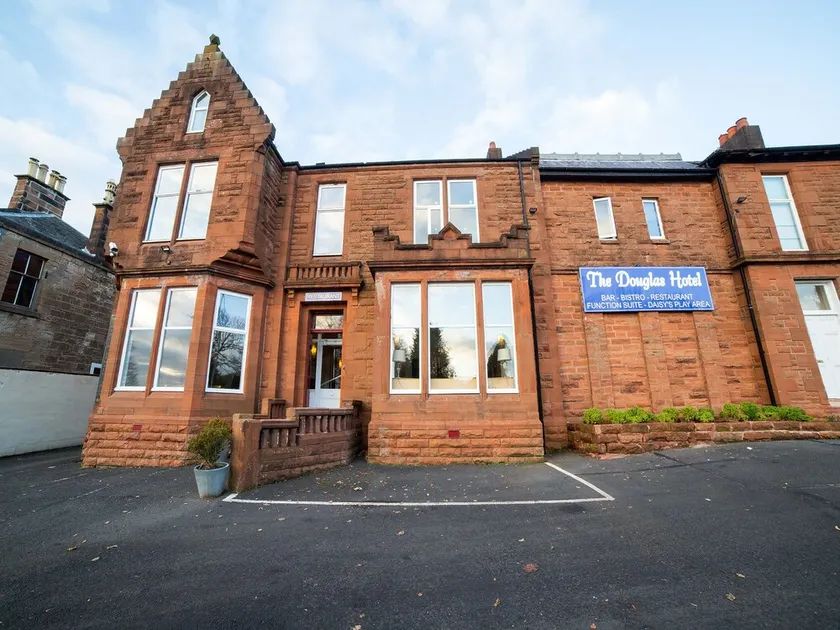 The Douglas Hotel - Image 1