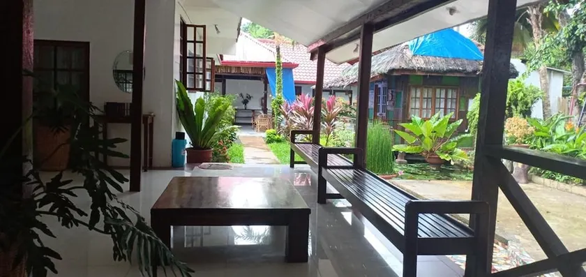 Elmundotel Guest House - Image 1